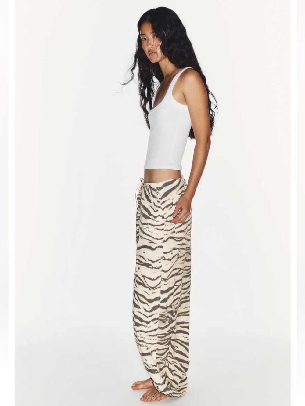 ZARA ANIMAL PRINT WIDE LEG DRAWSTRING PANTS - Picture 2 of 9